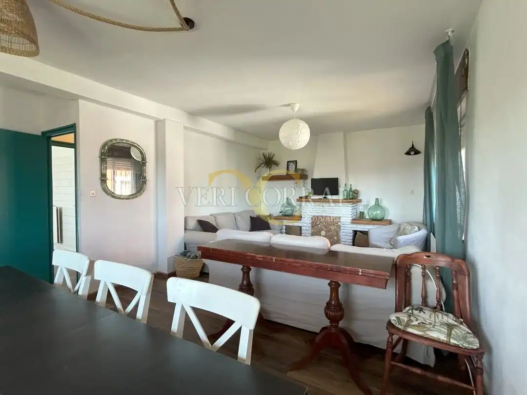 Sala d'estar de Casa o xalet en venda en Llanes amb Calefacció, Jardí privat i Traster