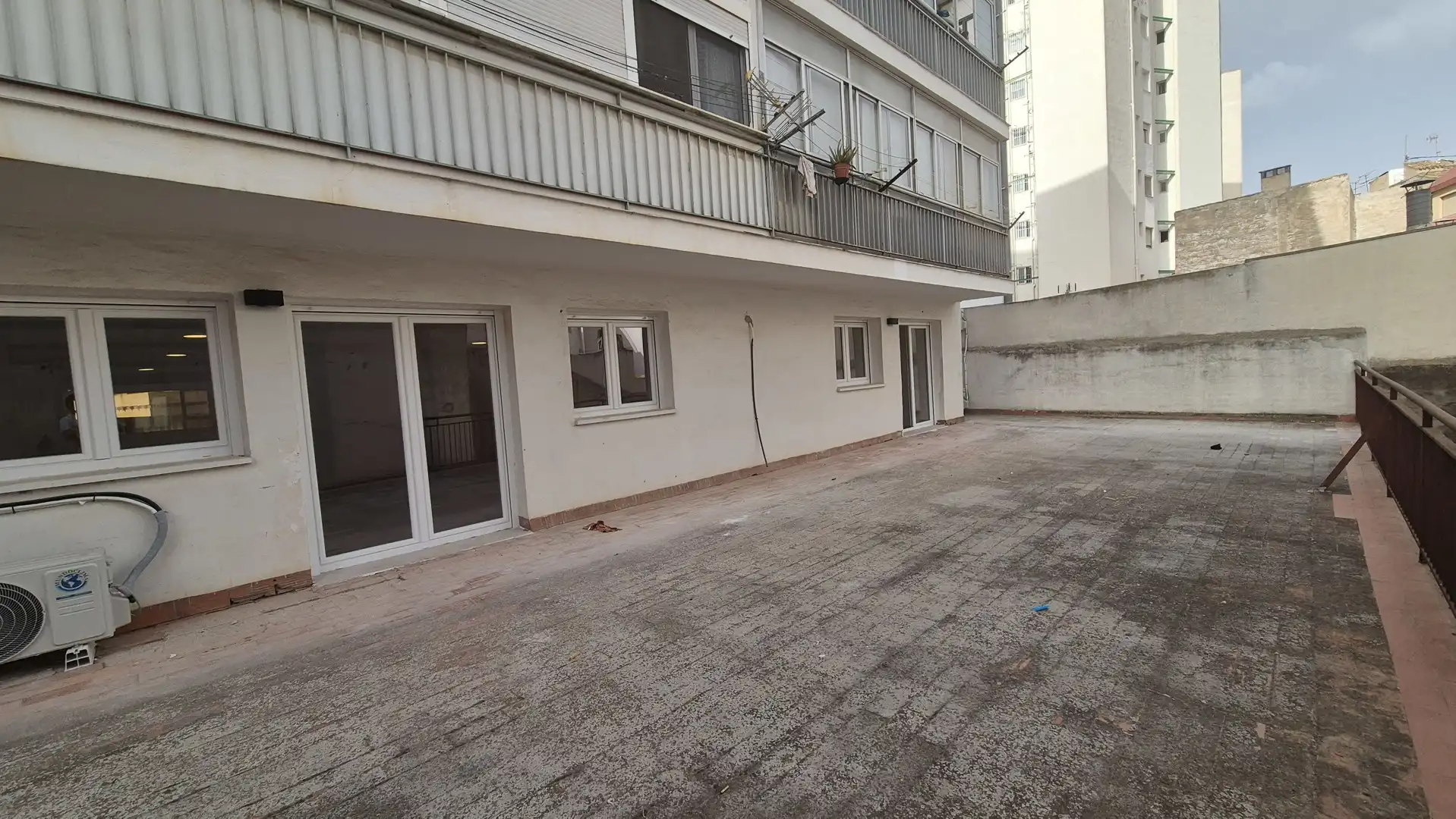 Terrassa de Oficina en venda en Villena