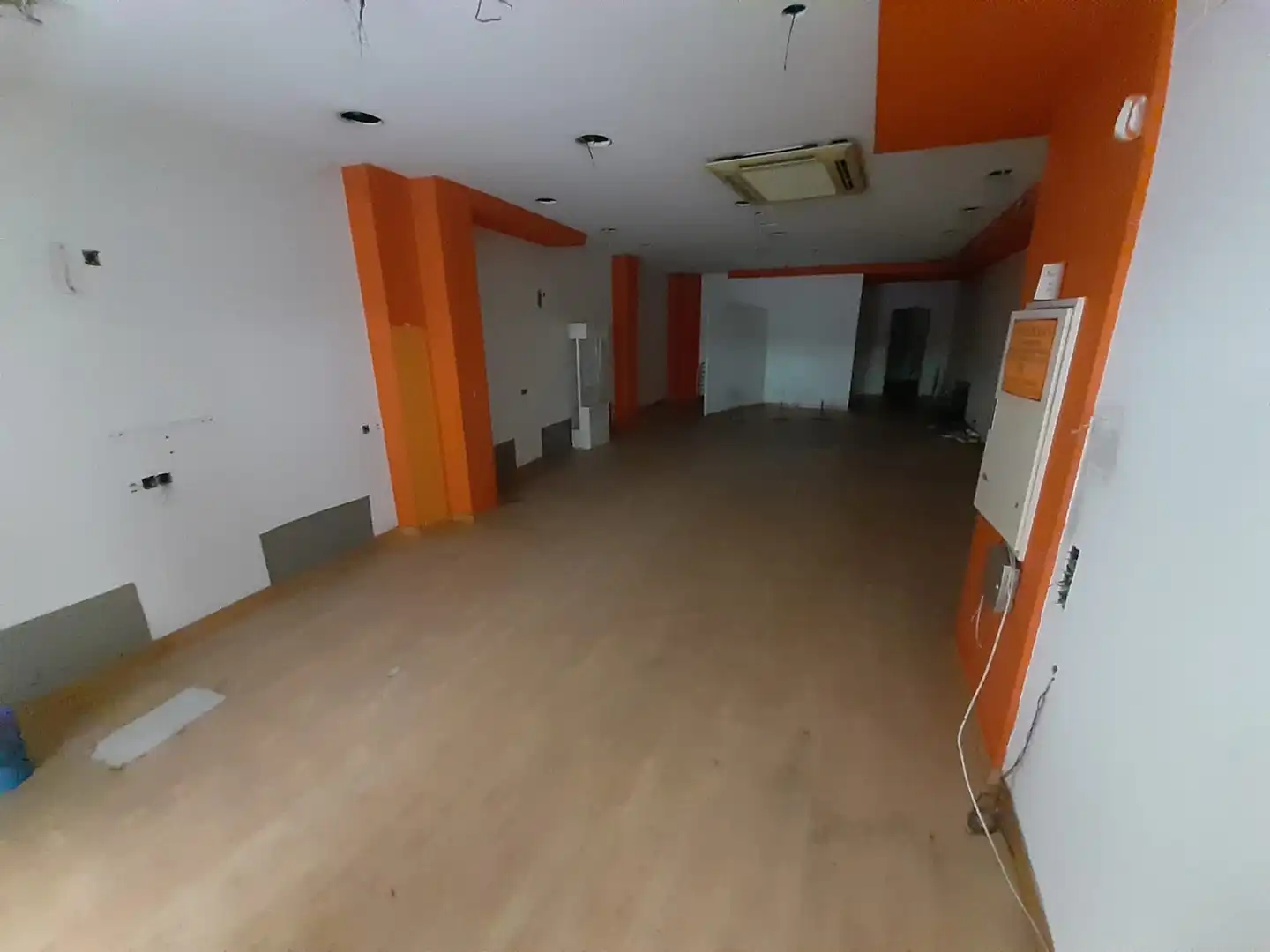 Local comercial en venda a Casco Antiguo