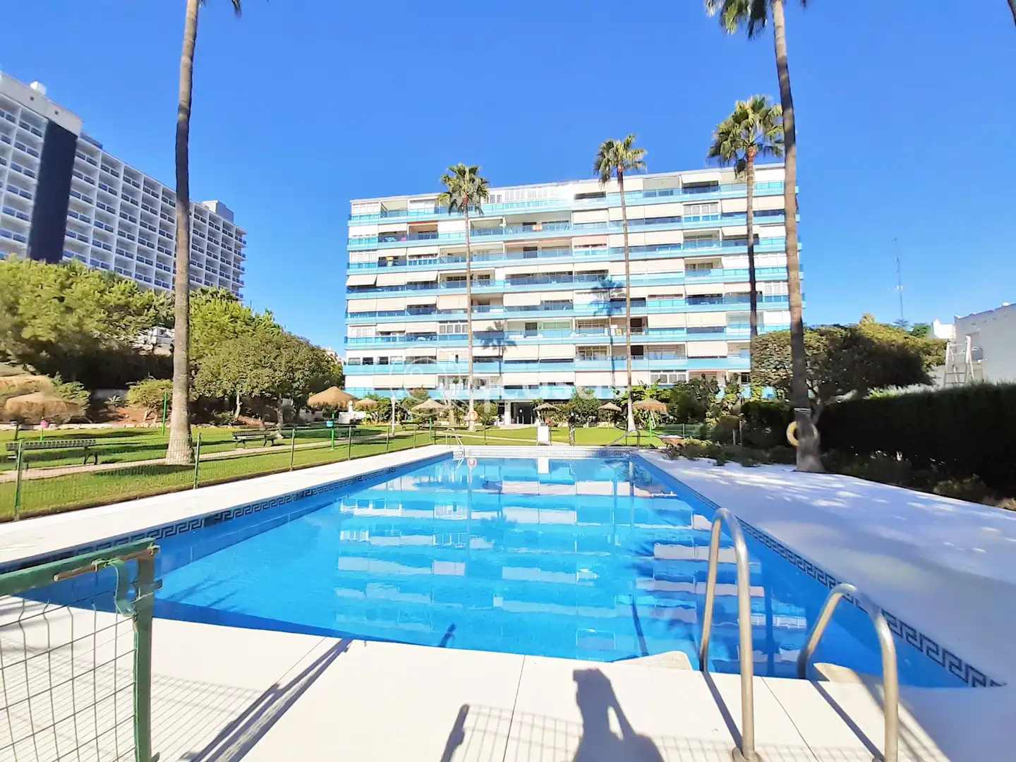 Swimming pool of Apartments for sale in Benalmádena  with Air Conditioner, Furnished and Oven