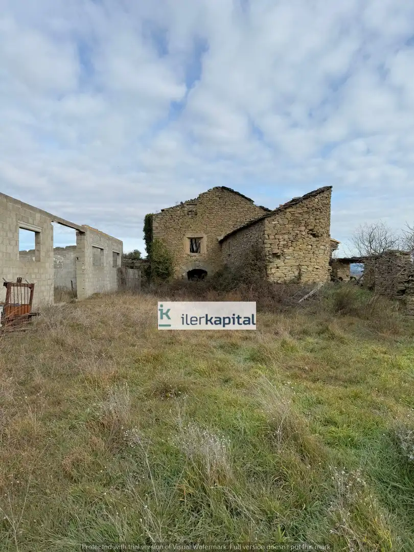Lands and plots for sale in Tolva