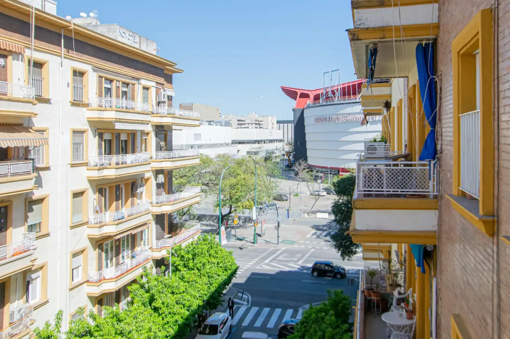 Exterior view of Flat for sale in Sevilla  with Air Conditioner, Heating and Storage room