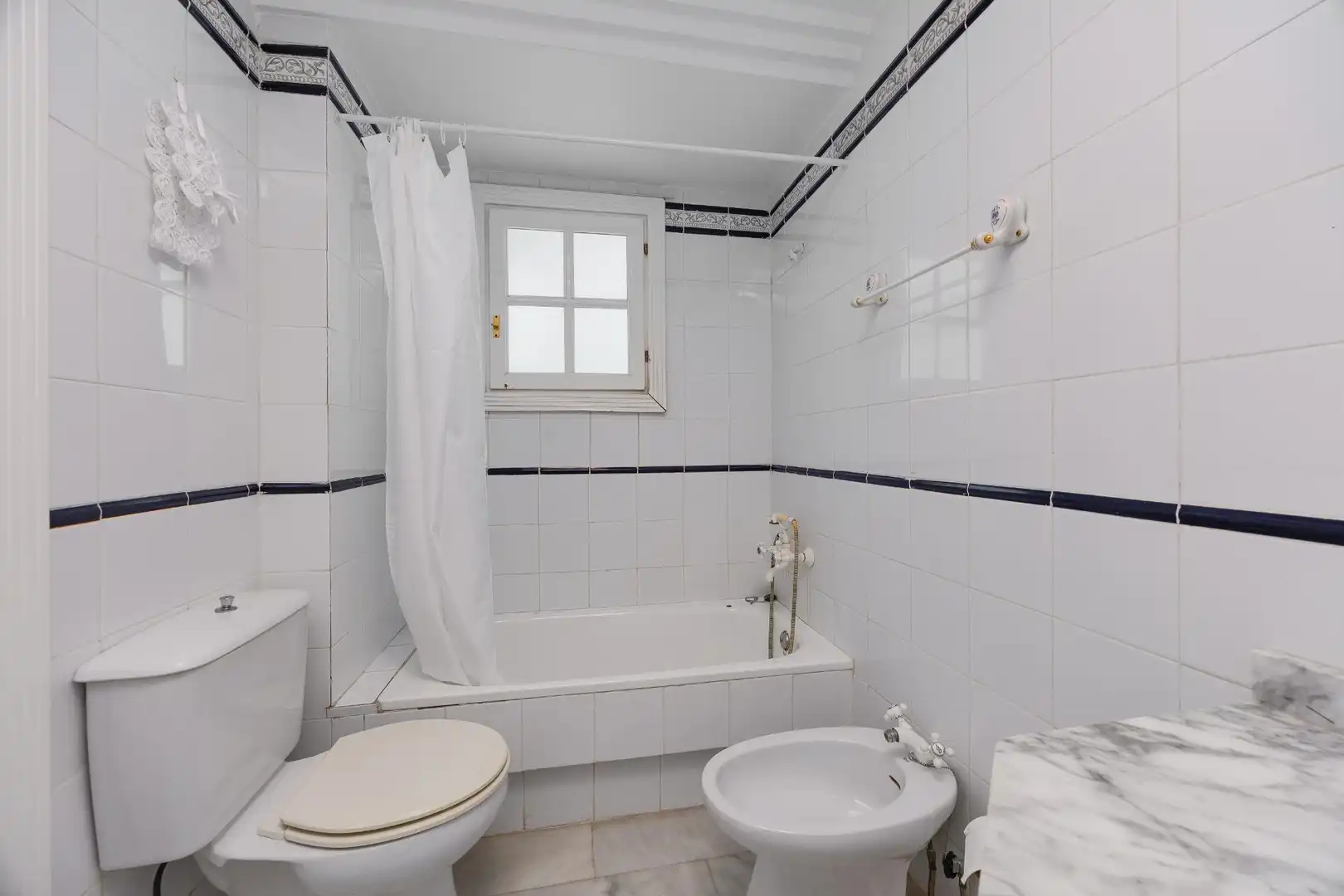 Apartamento con terraza en venta en Avenida ROENTGEN 2, imagen 26