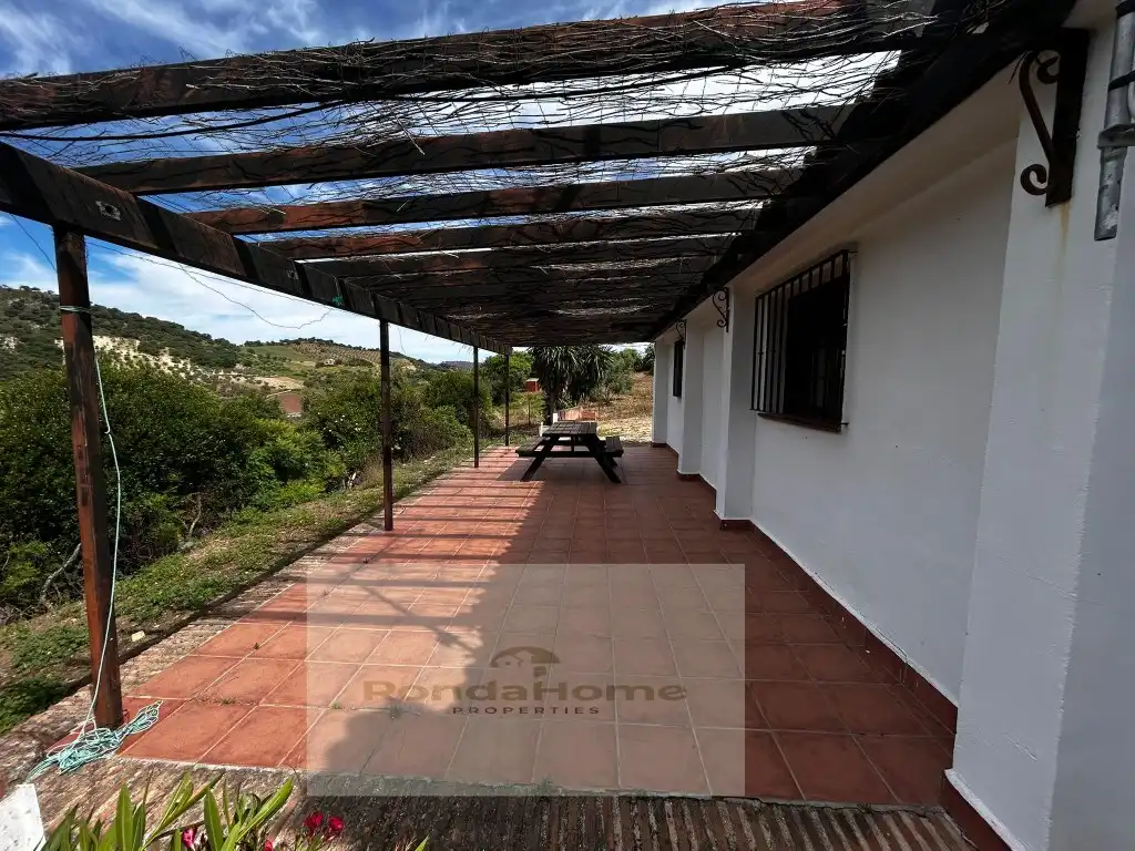 Terrassa de Finca rústica en venda en Ronda amb Piscina