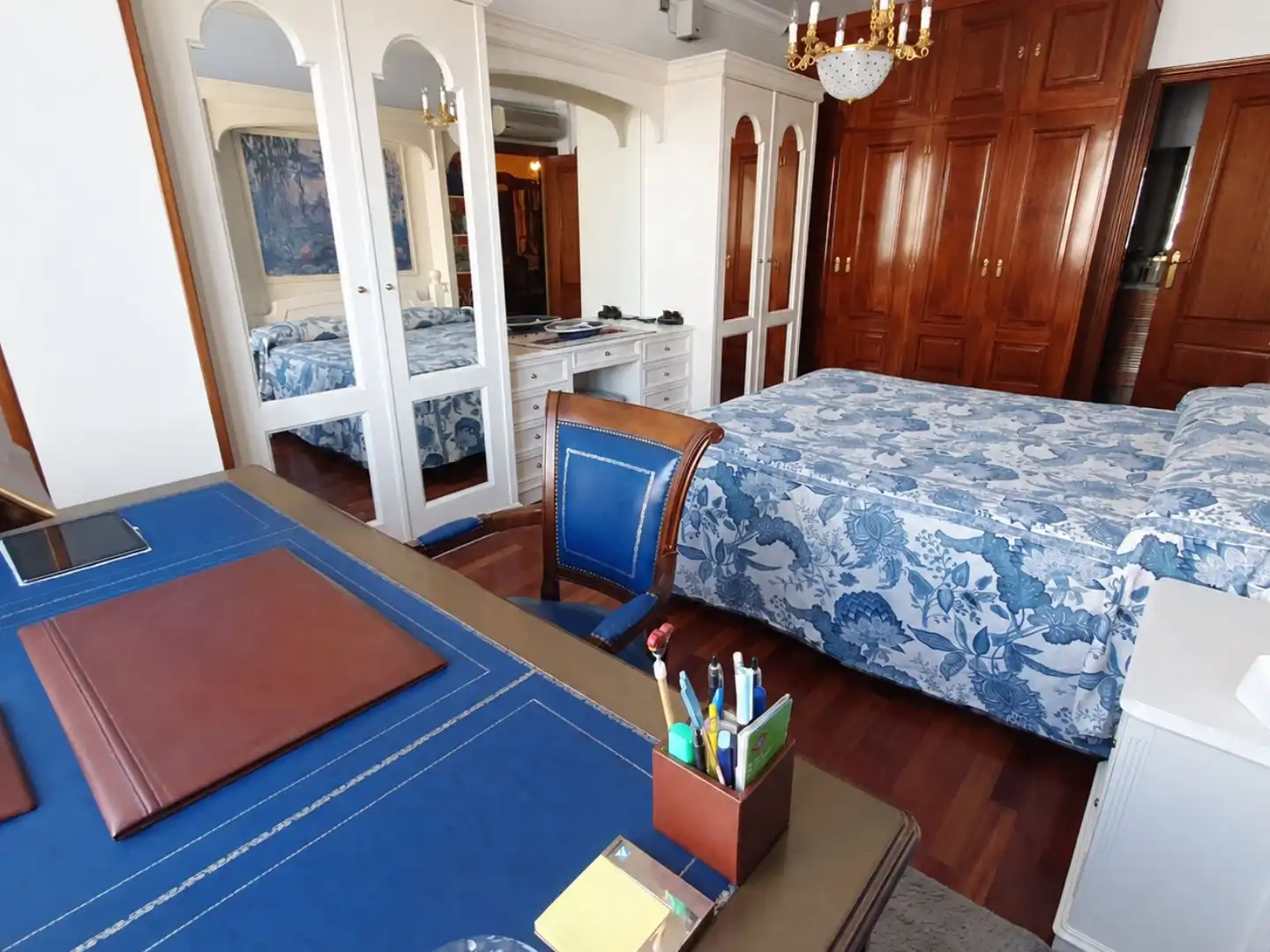 Bedroom of Flat for sale in  Madrid Capital  with Air Conditioner