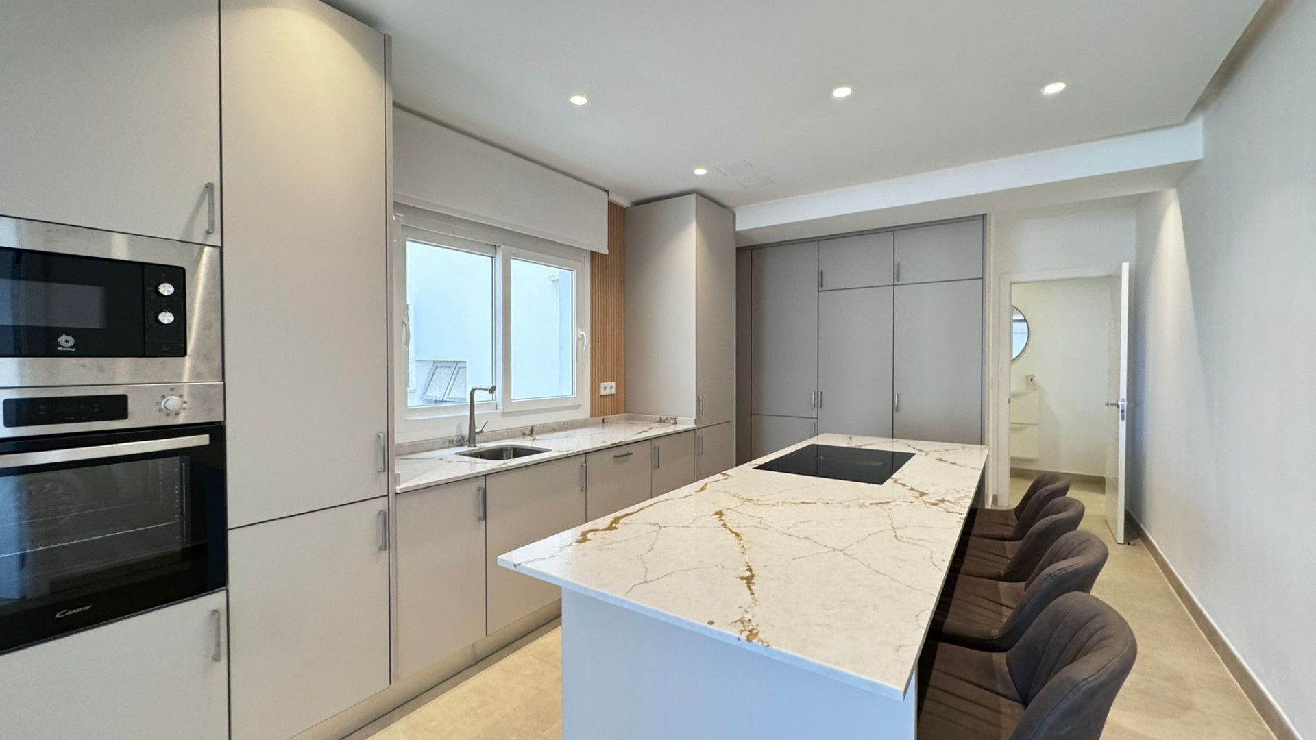 Kitchen of Apartment to rent in Marbella  with Air Conditioner, Heating and Terrace