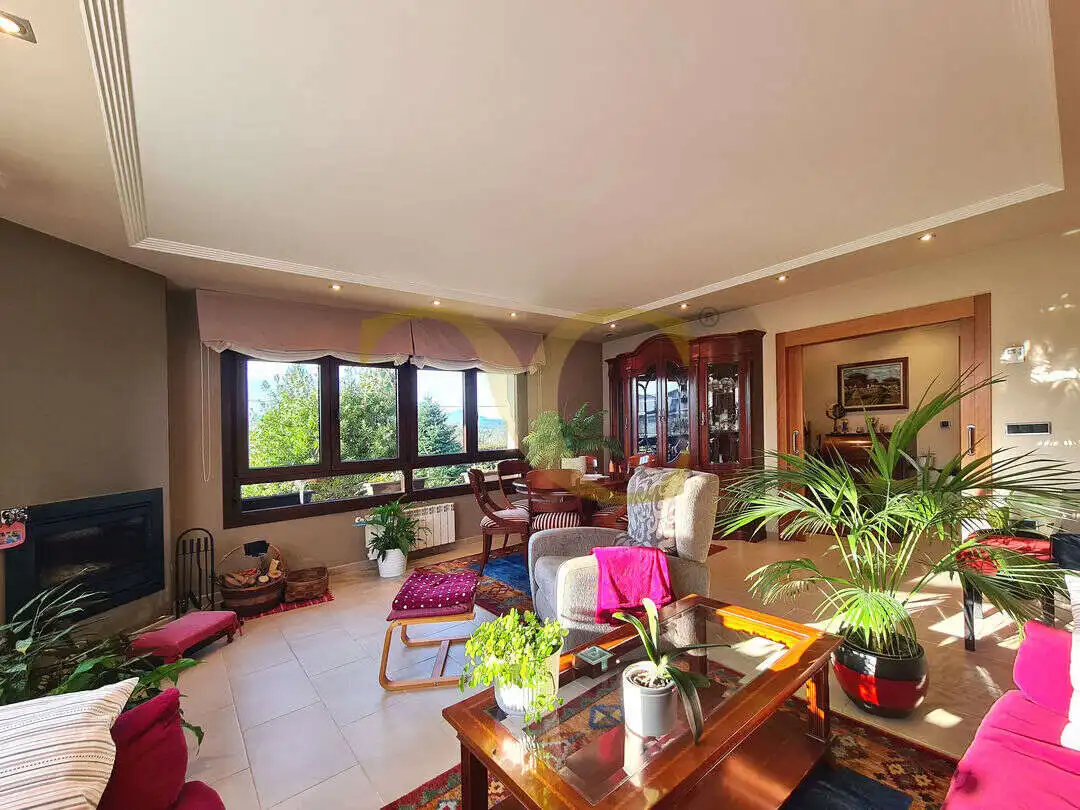 Sala de estar de Casa o chalet en venta en Siero con Calefacción, Terraza y Trastero