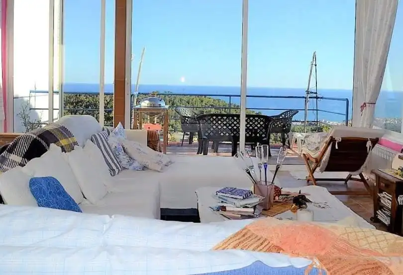 House with pool for sale in Llevantina - Montgavina - Quintmar