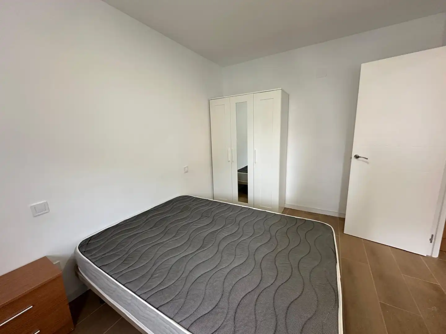 Bedroom of Flat for rent in Madrid  with Air Conditioner, Heating and Furnished