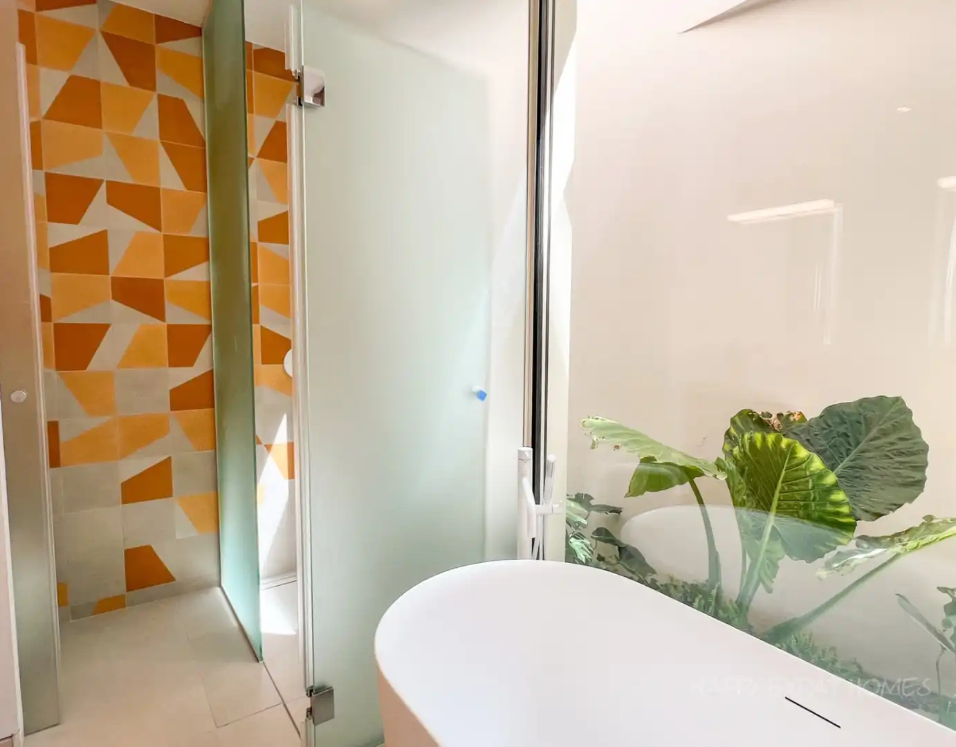 Bathroom of Houses for sale in Sant Pere de Ribes  with Air Conditioner, Heating and Private garden