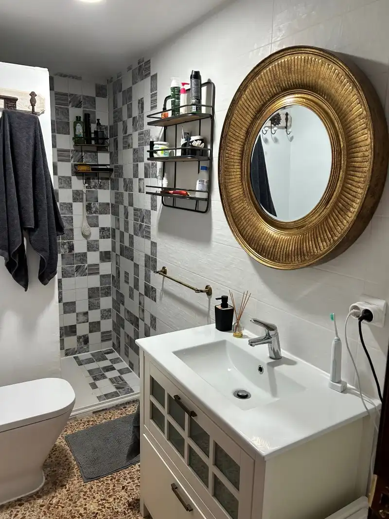 Baño de Ático en venta en Gandia con Aire acondicionado, Terraza y Amueblado