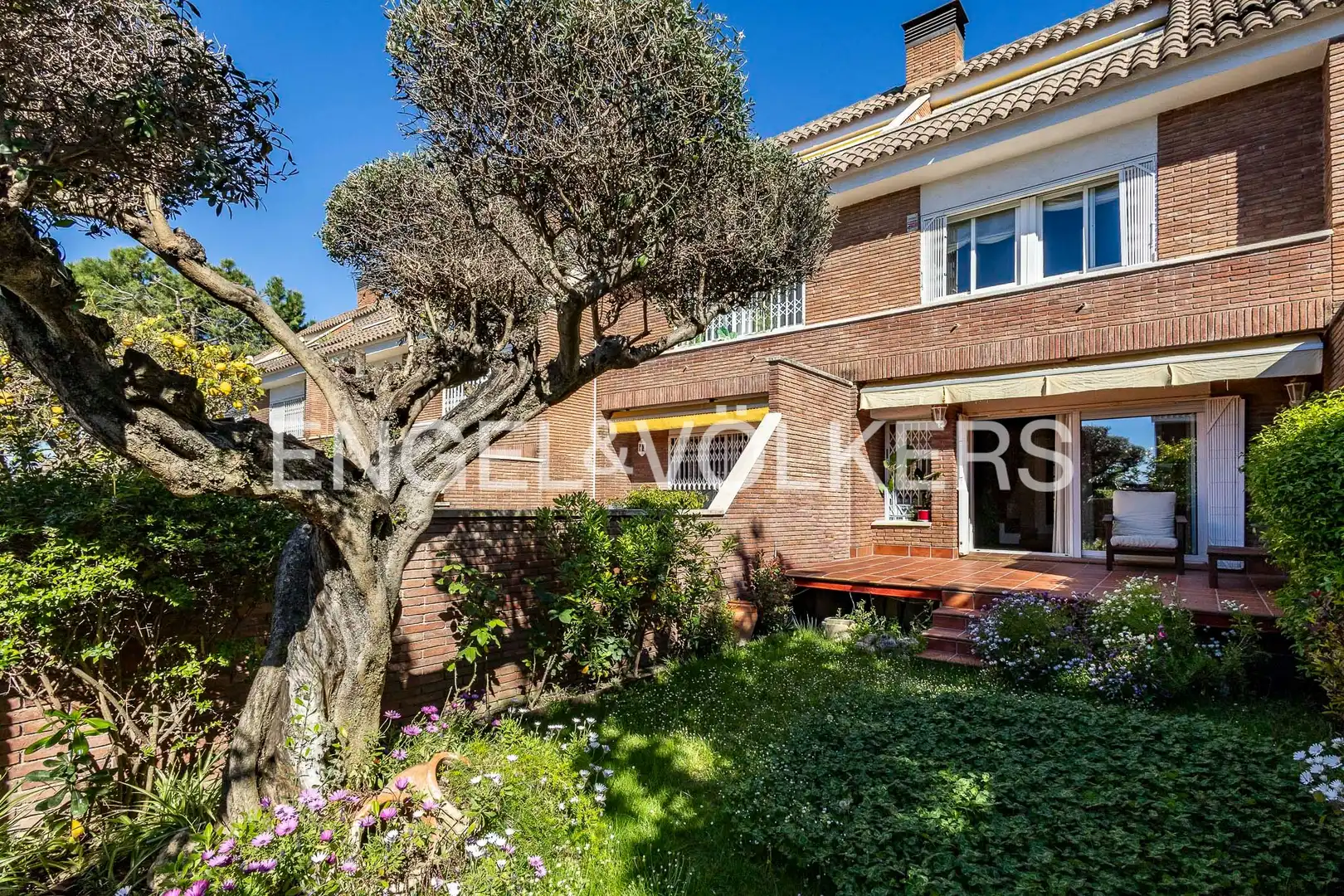 Exterior view of Houses for sale in Sant Feliu de Llobregat  with Heating, Private garden and Terrace
