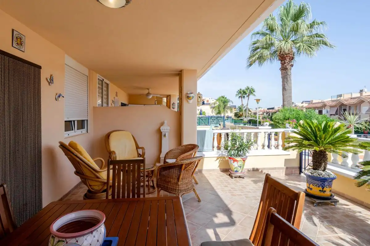 Terraza de Dúplex en venta en Santa Pola con Aire acondicionado, Calefacción y Jardín privado