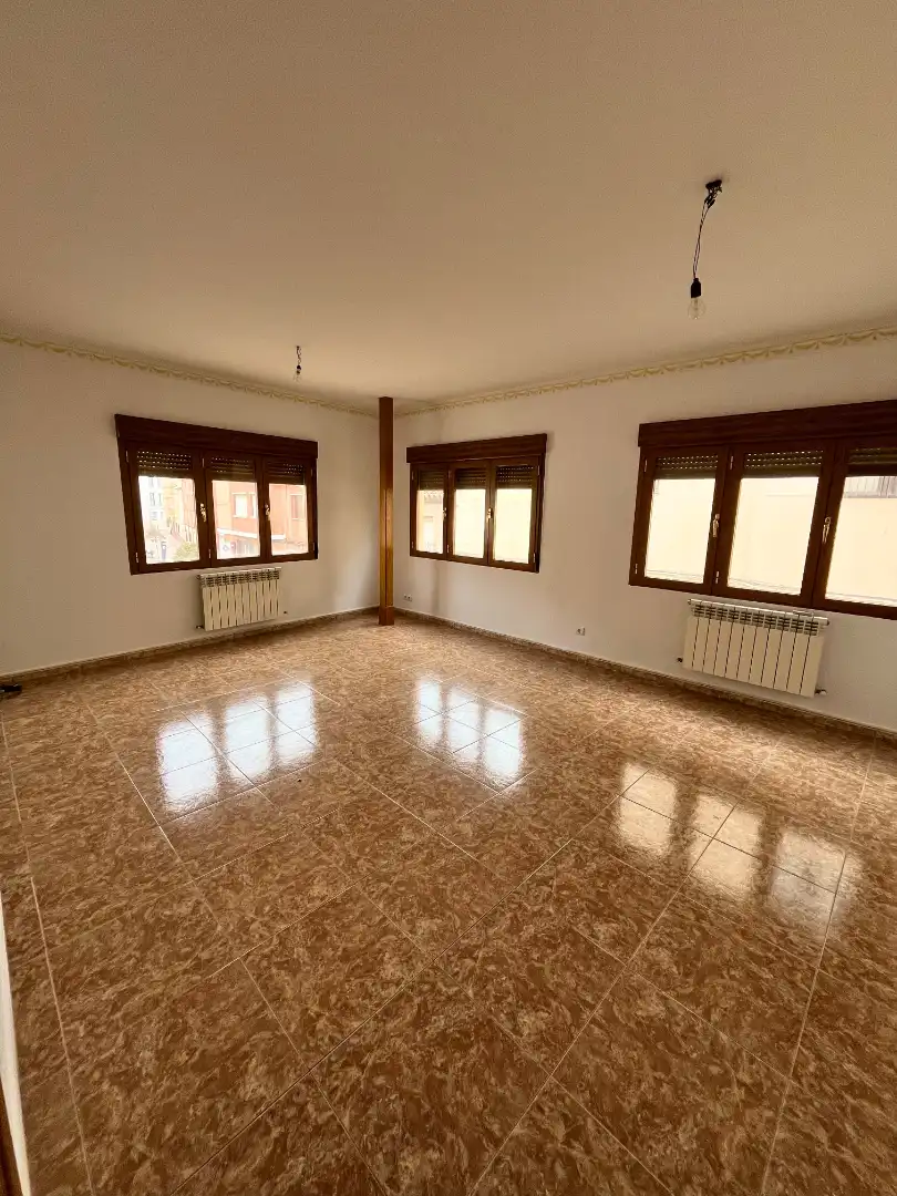 Casa en venta en Calle Mediodía