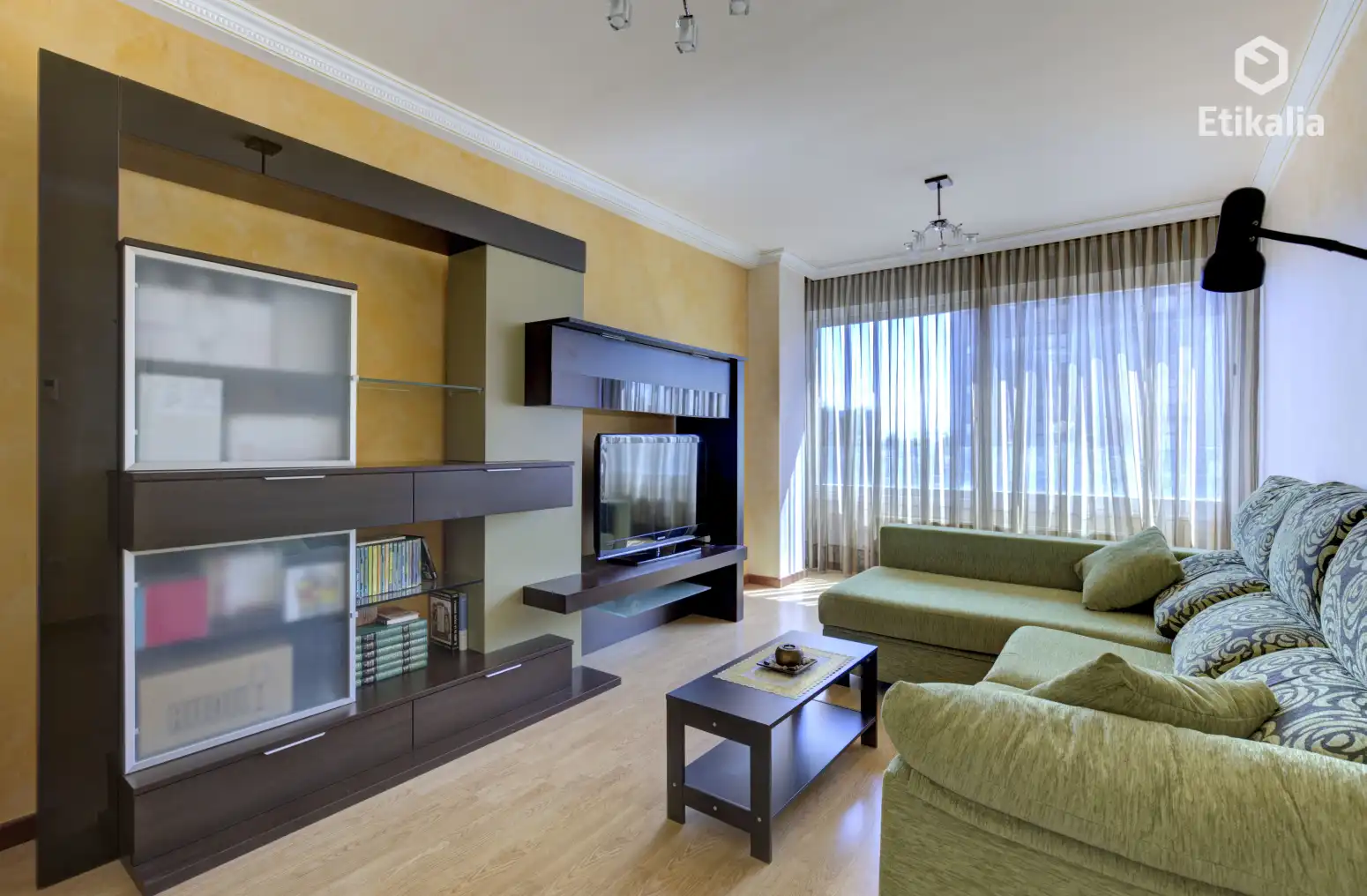 Sala de estar de Piso en venta en Vitoria - Gasteiz con Calefacción y Trastero