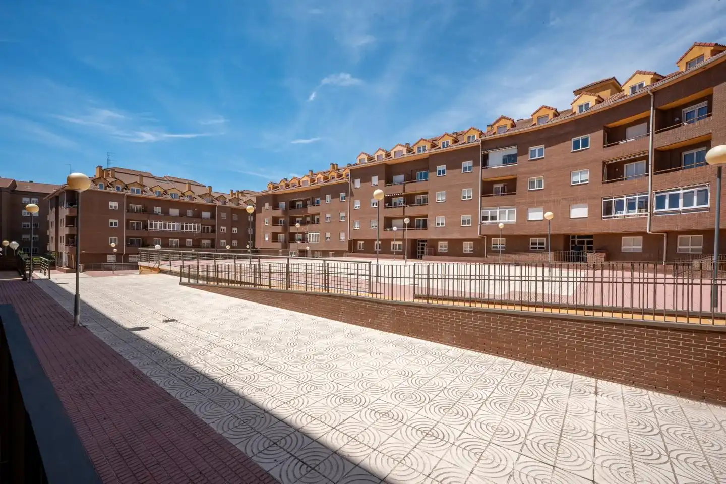 Vista exterior de Piso en venta en Ávila con Calefacción y Trastero