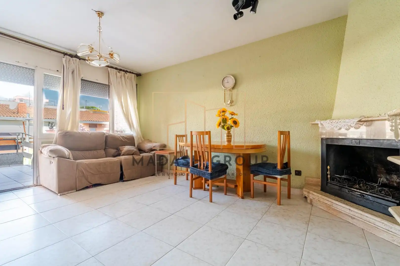 Sala de estar de Casa adosada en venta en Tarragona con Calefacción, Jardín privado y Terraza