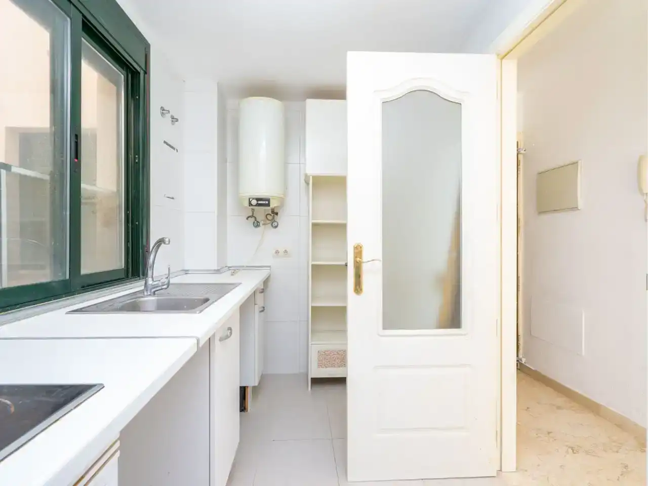 Cocina de Piso en venta en Casarrubios del Monte con Balcón