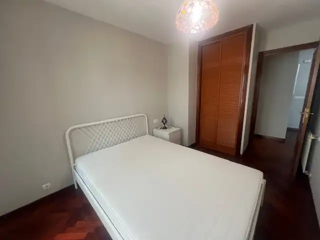 Schlafzimmer von Wohnung zur Miete in A Coruña Capital  mit Heizung, Parkett und Terrasse