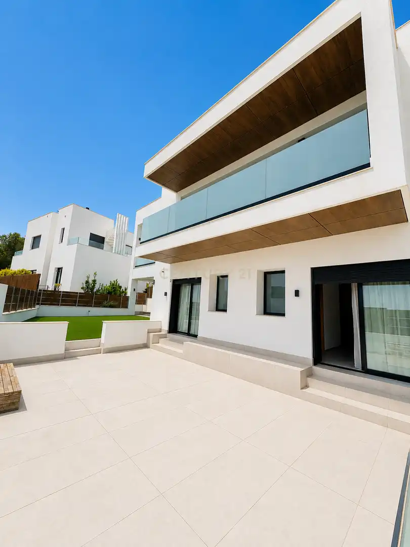 Terrassa de Casa o xalet de lloguer en Santa Eulària des Riu amb Aire condicionat, Jardí privat i Traster