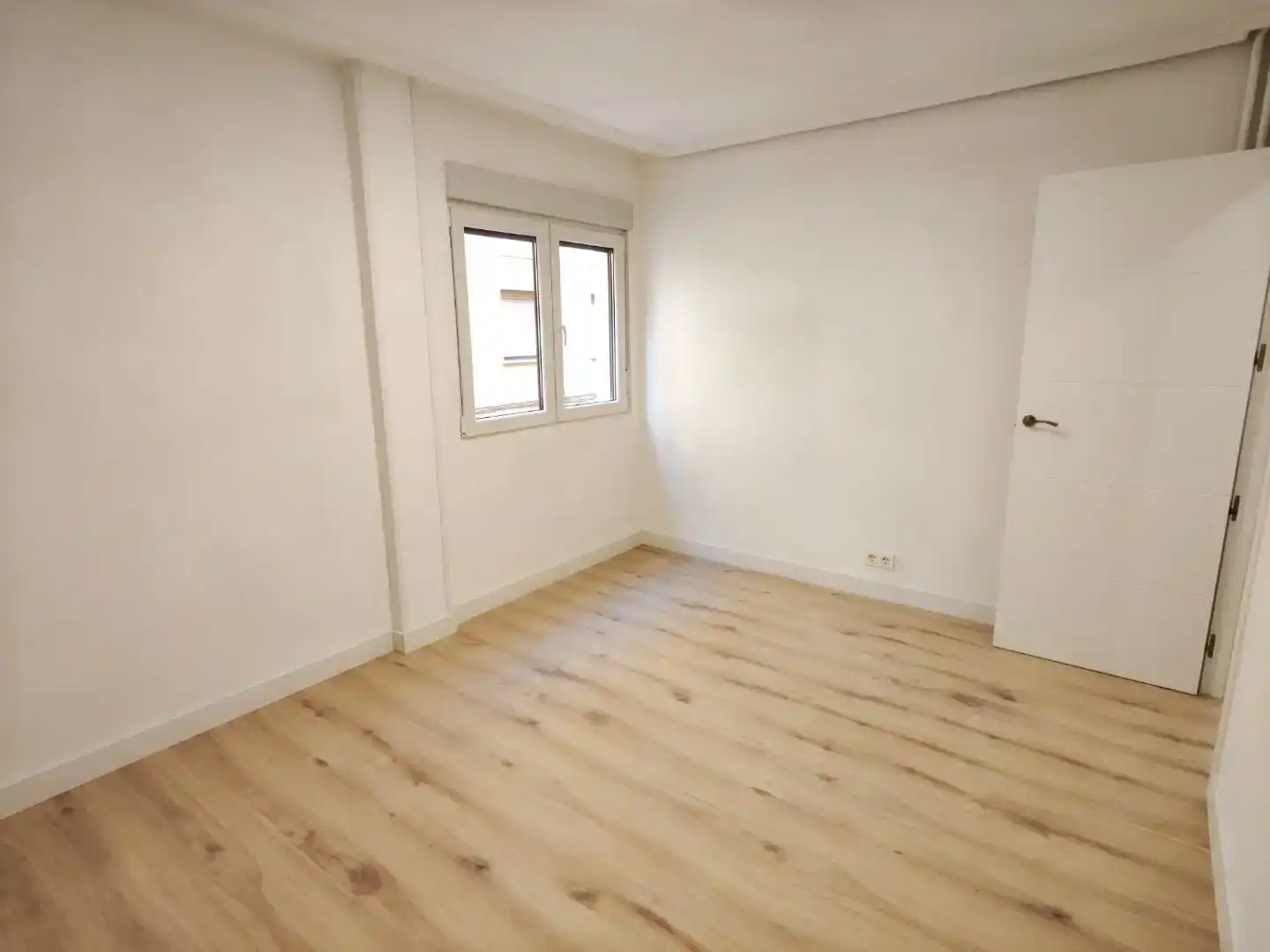 Dormitori de Pis en venda en Soria Capital  amb Parquet i Traster