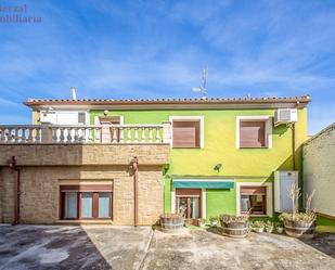 Vista exterior de Finca rústica en venda en Alfaro amb Terrassa i Balcó