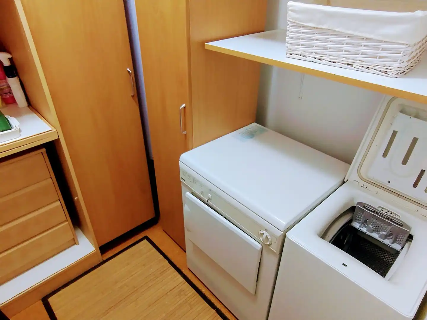 Kitchen of Flat for rent in Santiago de Compostela   with Heating, Furnished and Oven