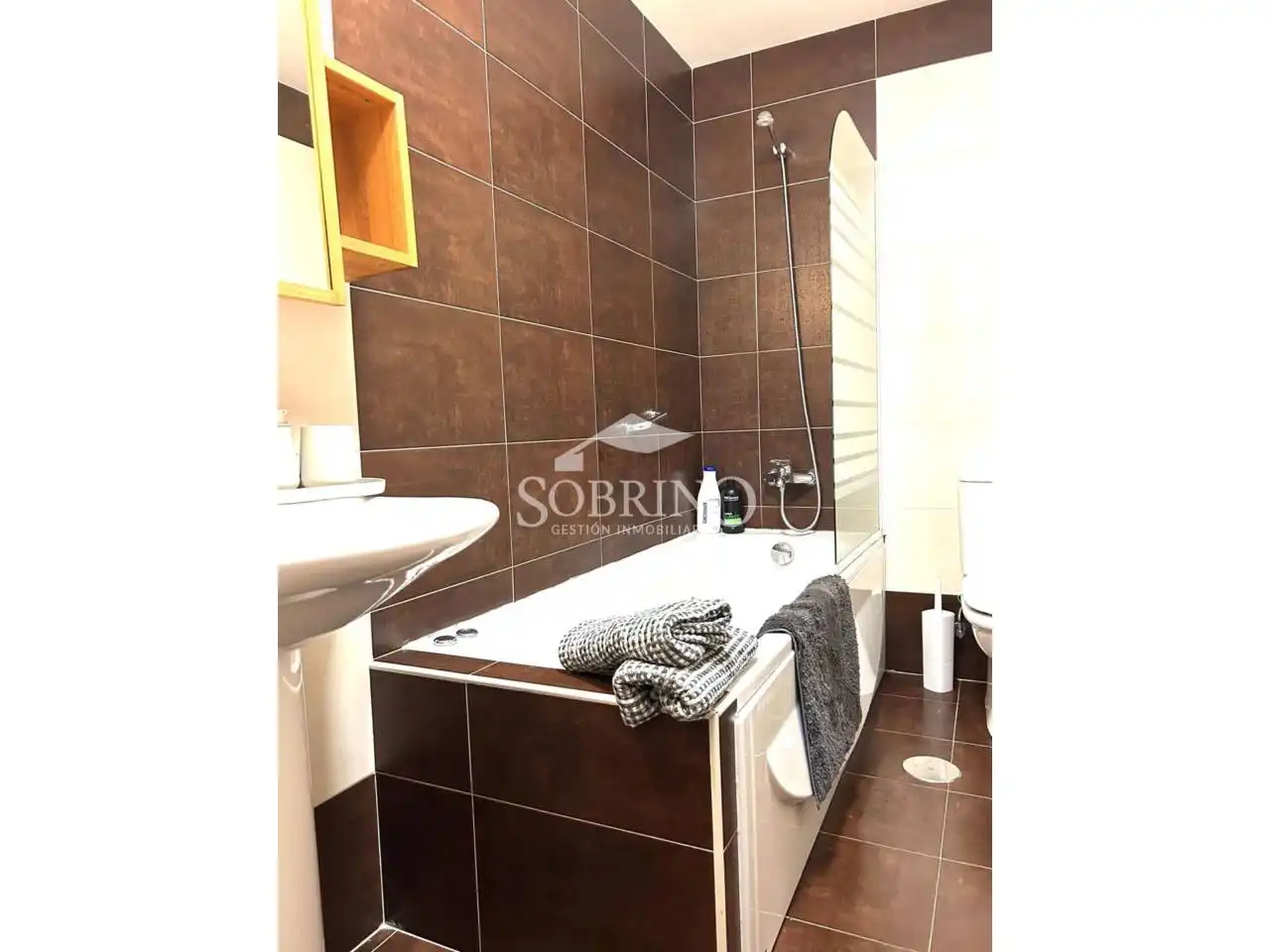 Baño de Piso en venta en Cabrales con Calefacción y Trastero