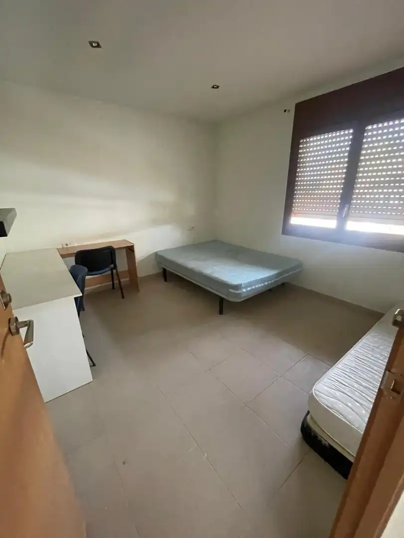 Habitación de Piso en venta en Manlleu con Calefacción y Balcón