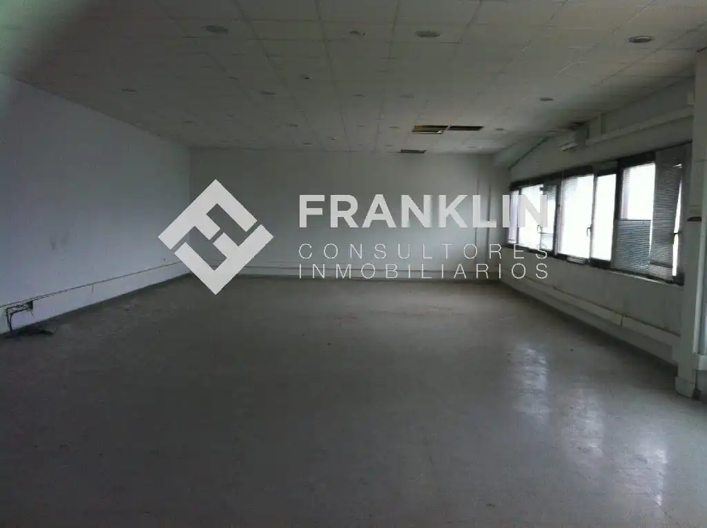 Industrial building to rent in Carrer del Comerç, imagen 10