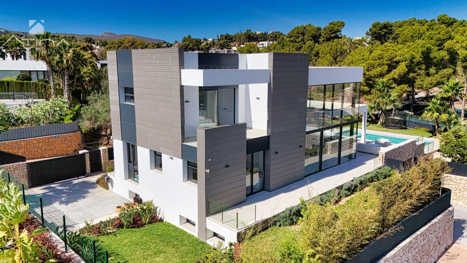 Vista exterior de Casa o xalet en venda en Jávea / Xàbia amb Aire condicionat, Calefacció i Jardí privat