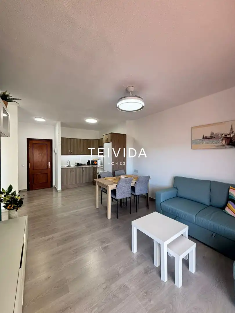 Living room of Flat for rent in Adeje  with Terrace, Swimming Pool and Furnished