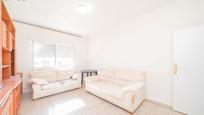 Living room of Flat for sale in Valmojado