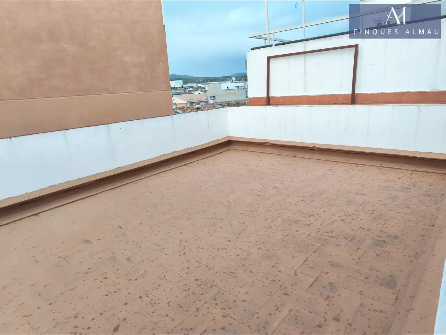 Piso en venta en Carrer ROGER DE LLURIA, 3, Les Roquetes