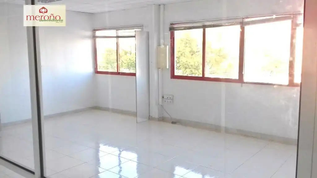 Oficina de lloguer a Jubalcoi