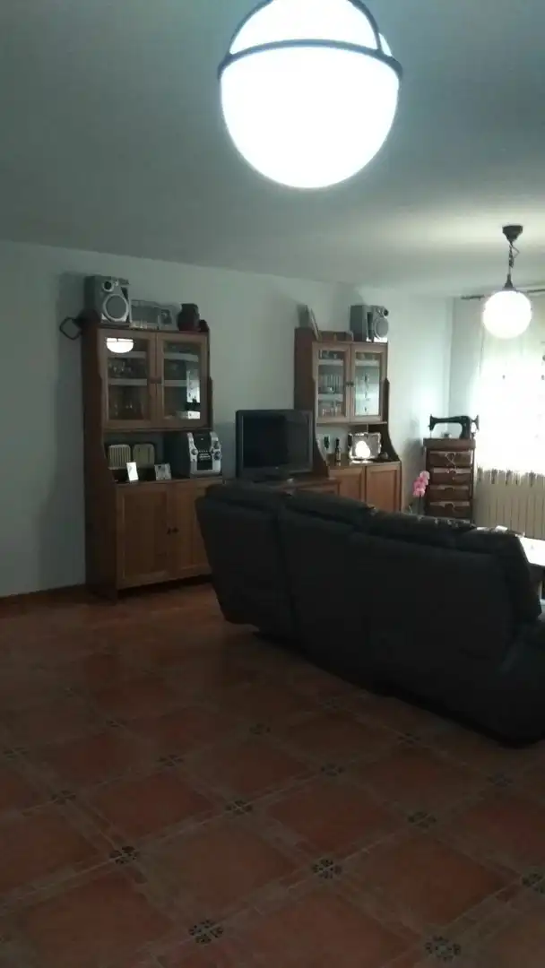 Sala d'estar de Casa o xalet en venda en Chozas de Canales amb Calefacció, Jardí privat i Terrassa