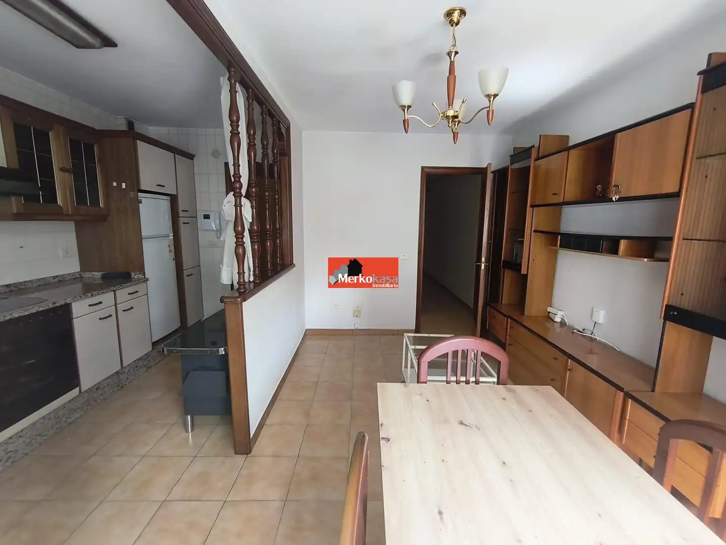 Cuina de Apartament de lloguer en Lugo amb Calefacció i Moblat
