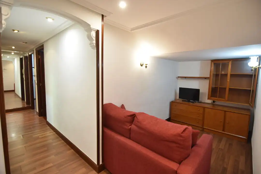 Sala d'estar de Pis en venda en Eibar amb Moblat