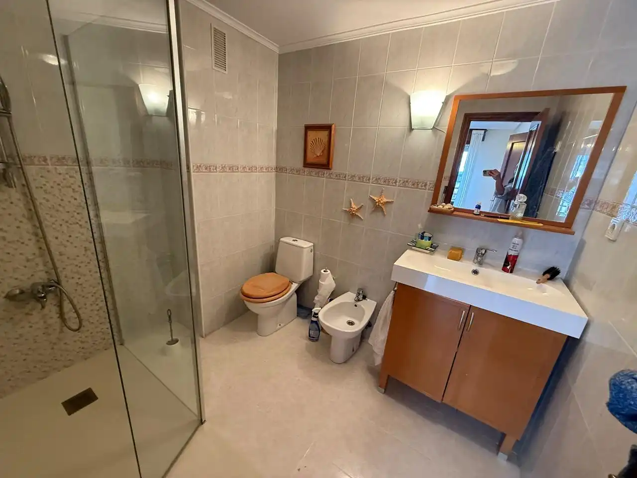 Baño de Piso en venta en Castro-Urdiales con Calefacción, Parquet y Terraza