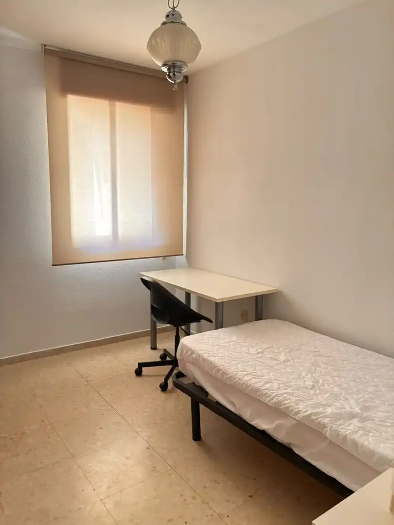 Piso con terraza en alquiler en Maria Auxiliadora - Barriada de Llera, imagen 15