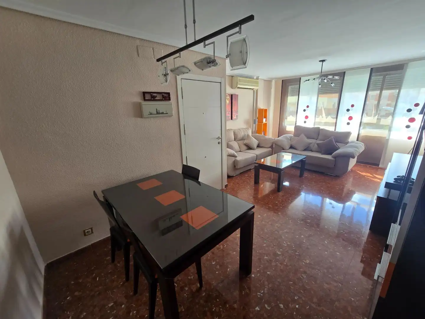 Wohnzimmer von Wohnung zum Verkauf in Córdoba mit Klimaanlage