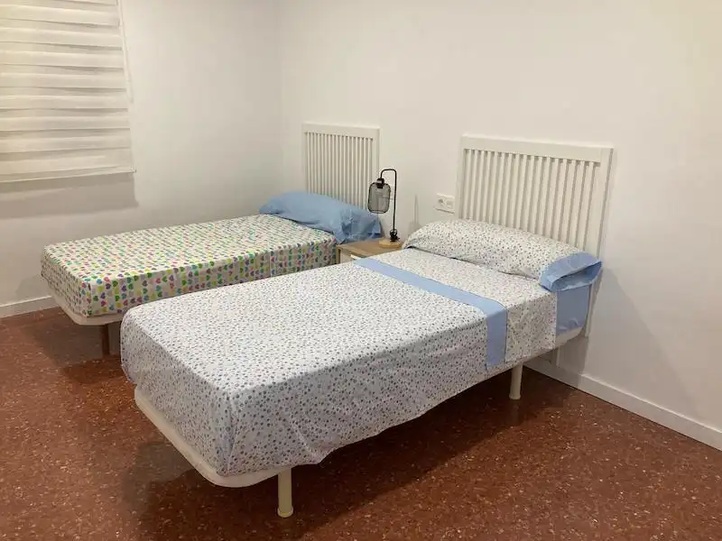 Habitación de Piso de alquiler en Vélez-Málaga con Aire acondicionado, Calefacción y Amueblado