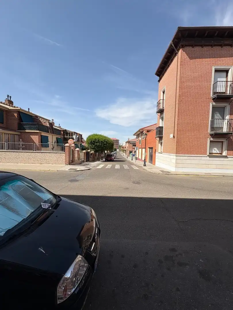 Vista exterior de Pis en venda en Laguna de Duero amb Calefacció