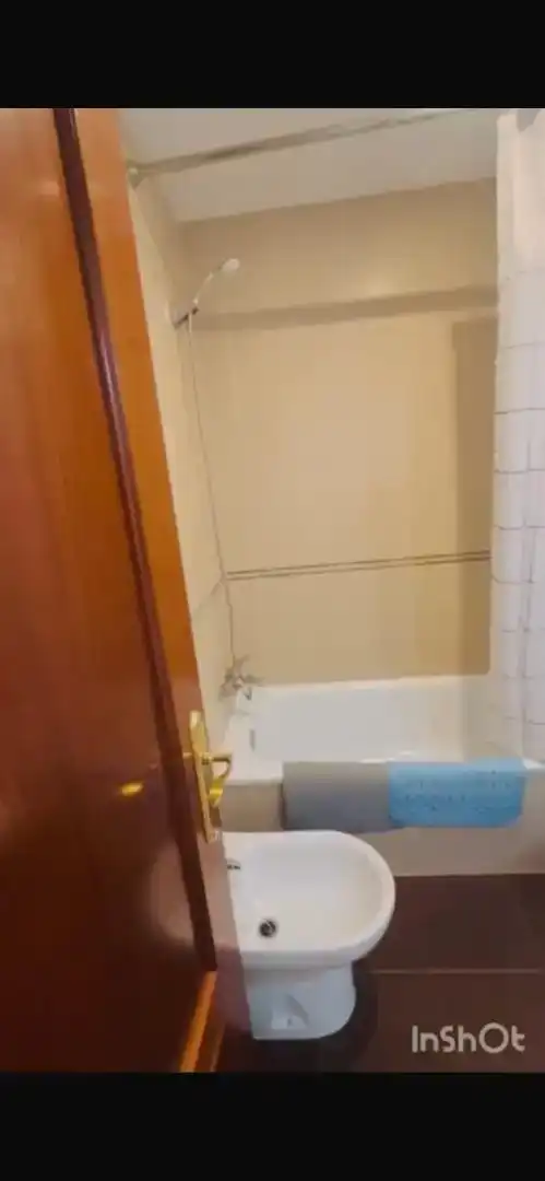 Bathroom of Flat for rent in Centro - Calzada - Cabo Noval