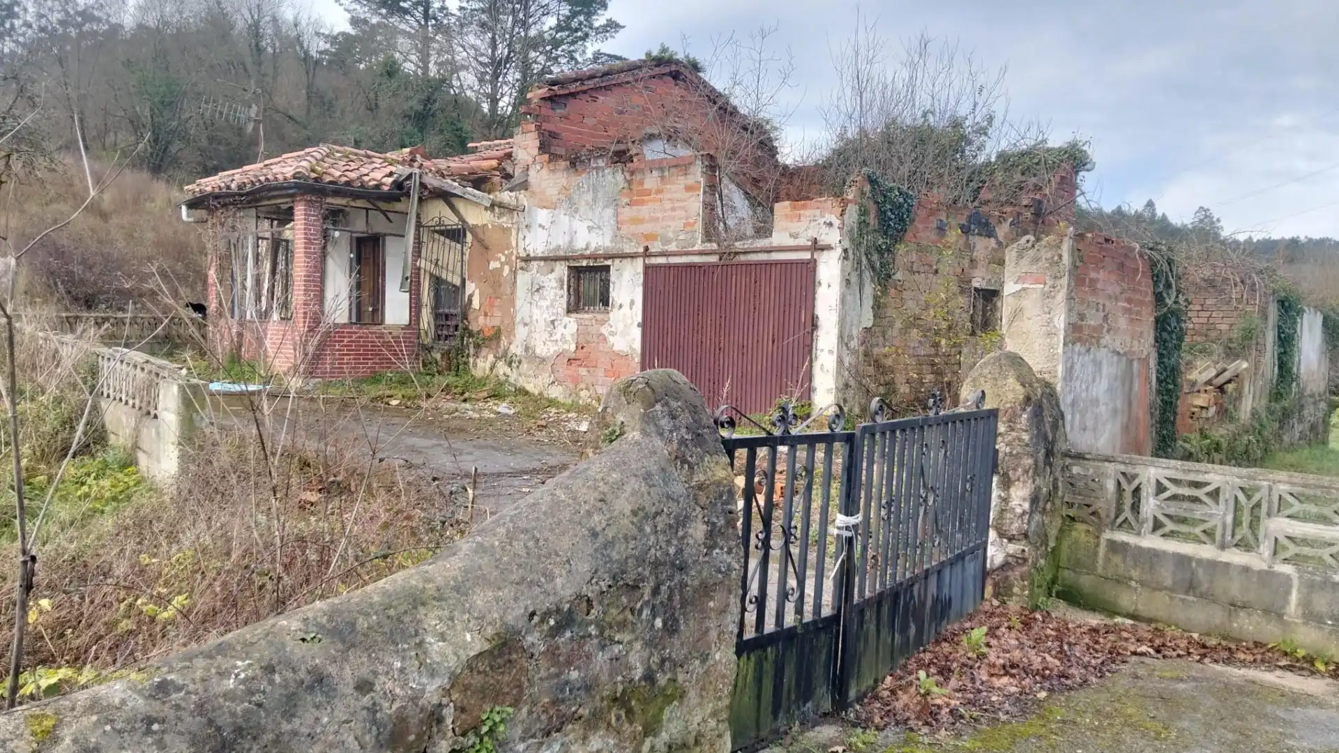 Vista exterior de Casa o chalet en venta en Cabezón de la Sal