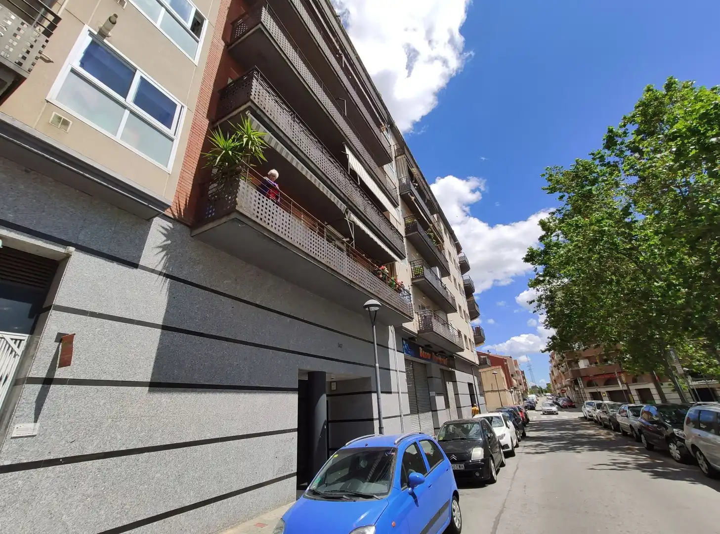 Vista exterior de Local en venta en Terrassa