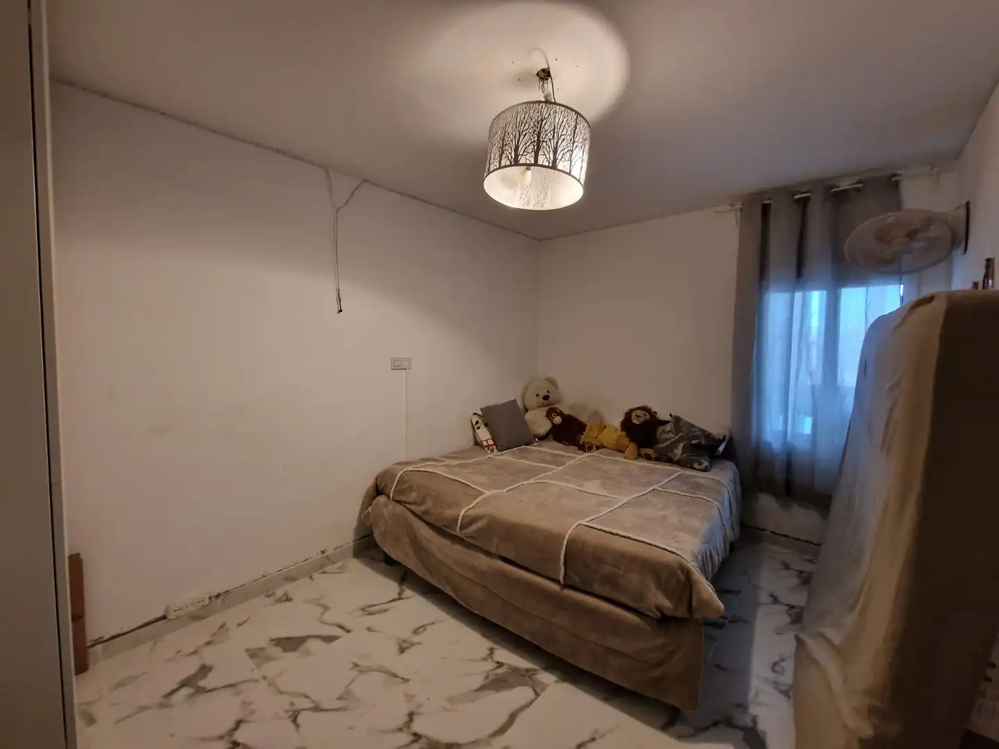 Habitación de Piso en venta en Badalona con Trastero, Horno y Balcón