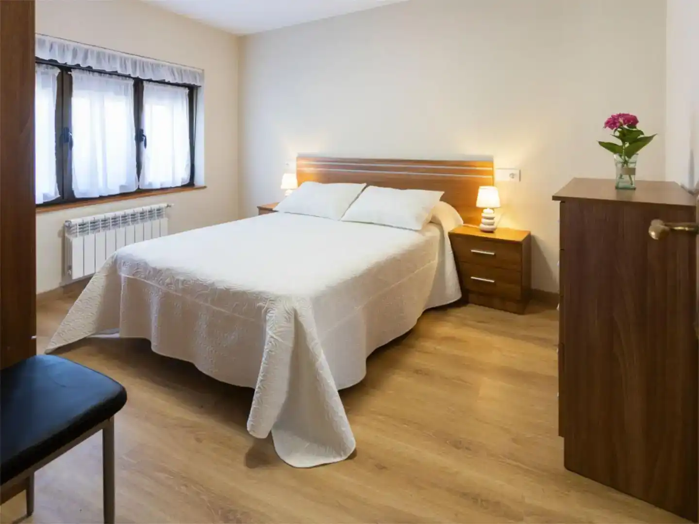 Schlafzimmer von Wohnung zum Verkauf in Llanes mit Balkon