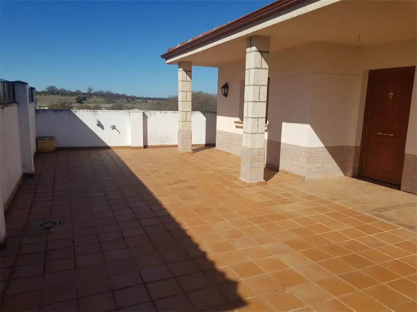 Terrassa de Casa adosada en venda en Molezuelas de la Carballeda amb Balcó