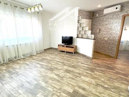 Living room of Single-family semi-detached for sale in Valmojado  with Air Conditioner, Terrace and Balcony